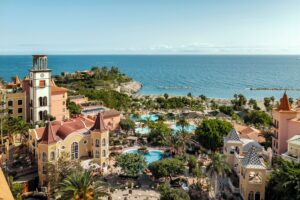 Where to stay in Tenerife South? – 5 best resorts in the island
