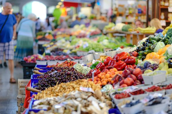 La laguna Market